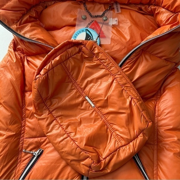 Anorak Short Hooded Quilted Vest in Burnt Orange Size S NEW - Picture 12 of 15